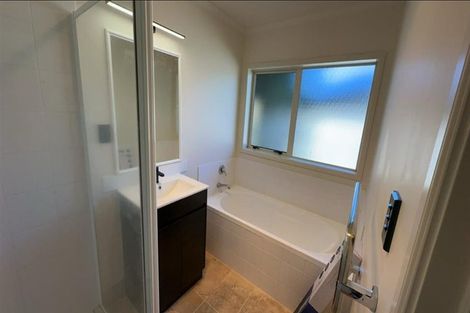 Photo of property in 36 Glencalder Place, Wattle Downs, Auckland, 2103