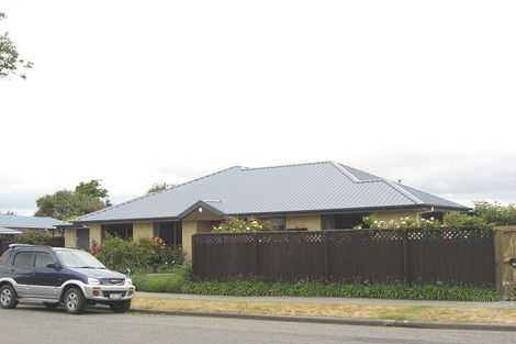 Photo of property in 37 Heathglen Avenue, Parklands, Christchurch, 8083