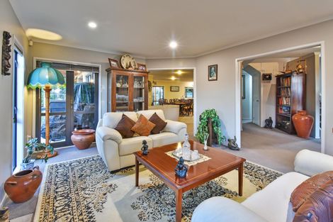 Photo of property in 16a Glenross Drive, Wattle Downs, Auckland, 2103