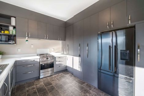 Photo of property in 11 Swift Street, South Hill, Oamaru, 9400