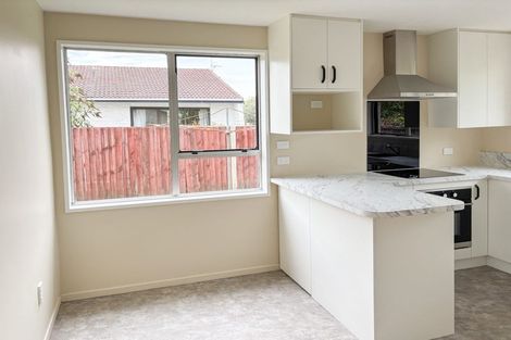 Photo of property in 42 Chipping Lane, Redwood, Christchurch, 8051