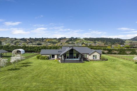 Photo of property in 100 Wingatui Road, Mosgiel, 9024