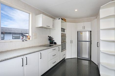 Photo of property in 12 Pryde Place, Feilding, 4702