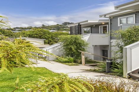Photo of property in 14u7 Atkinson Street, Newlands, Wellington, 6037