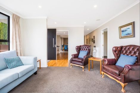 Photo of property in 86 Mana Esplanade, Paremata, Porirua, 5026