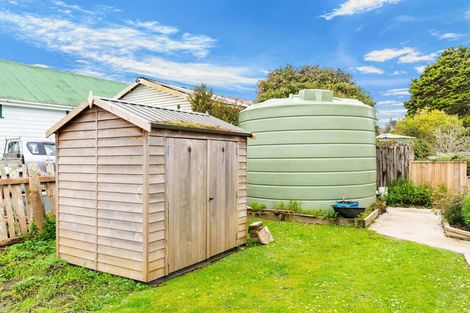 Photo of property in 10 Franklin Road, Paparoa, 0571