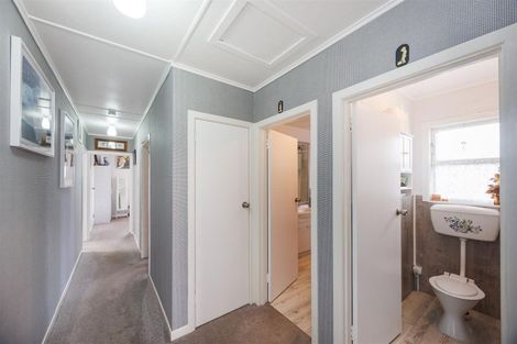 Photo of property in 11 Ahuru Street, Marton, 4710