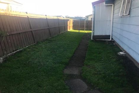 Photo of property in 2/7 Constance Place, Clover Park, Auckland, 2019