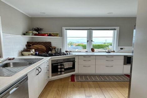 Photo of property in 34 Selwyn Road, Cockle Bay, Auckland, 2014
