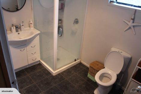 Photo of property in 70 Cordelia Street, Stratford, 4332