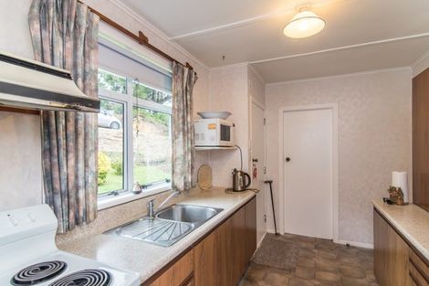 Photo of property in 8 Cunliffe Street, Johnsonville, Wellington, 6037