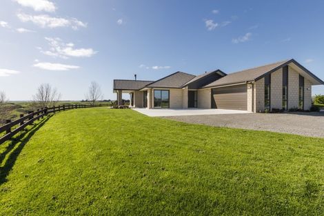 Photo of property in 268 Halcombe Road, Feilding, 4775