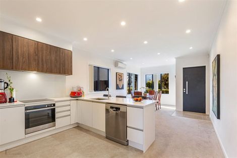 Photo of property in 6 Sacred Kingfisher Road, Hobsonville, Auckland, 0616