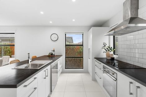 Photo of property in 40 Packard Crescent, Halswell, Christchurch, 8025