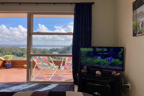 Photo of property in 2/71 Balmain Road, Birkenhead, Auckland, 0626