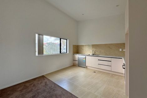 Photo of property in 86 Priestley Drive, Bucklands Beach, Auckland, 2014