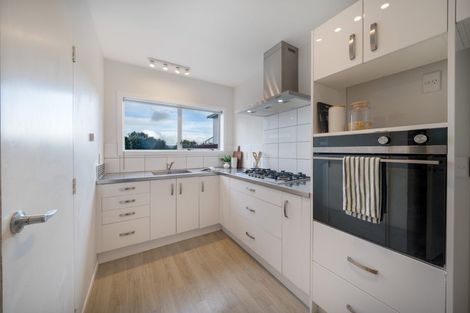 Photo of property in 8a Alister Way, Churton Park, Wellington, 6037