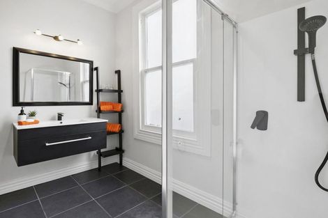 Photo of property in 136 Taieri Road, Kaikorai, Dunedin, 9010