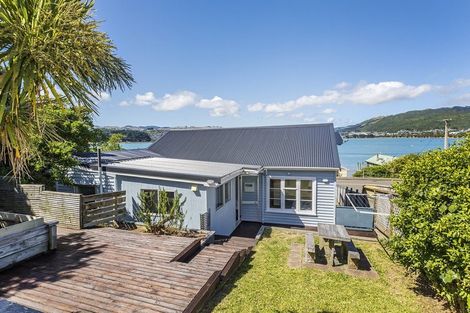 Photo of property in 7 Onepoto Road, Titahi Bay, Porirua, 5022