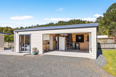 Photo of property in 21 Bathgate Road, Pakiri, Wellsford, 0972