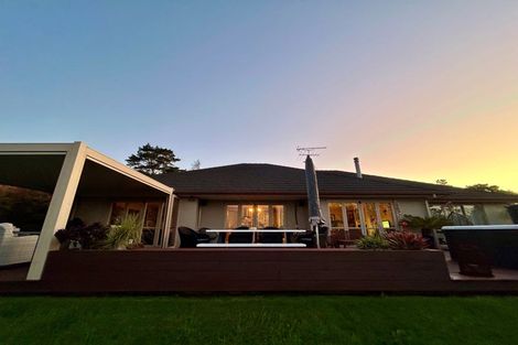 Photo of property in 124 Trig Road, Whitford, Howick, 2571
