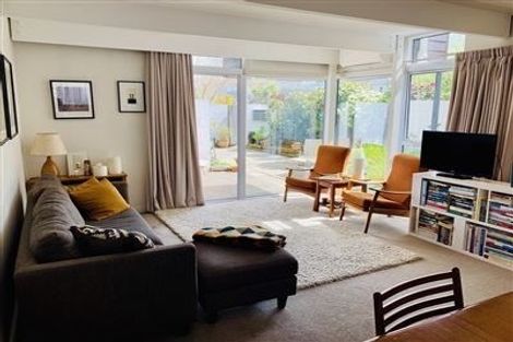 Photo of property in 102 Winchester Street, Merivale, Christchurch, 8014