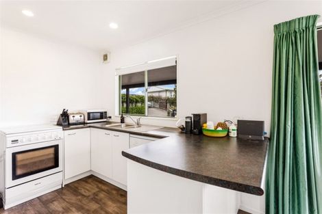 Photo of property in 22a/2 Tomo Street, New Lynn, Auckland, 0600