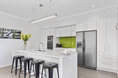 Photo of property in 11 Oriental Parade, Papamoa Beach, Papamoa, 3118