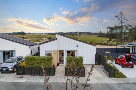 Photo of property in 34 Berba Lane, Westgate, Auckland, 0814