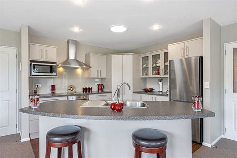 Photo of property in 1 Ross Place, Northwood, Christchurch, 8051