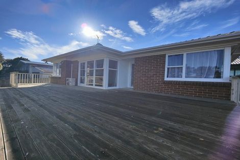 Photo of property in 20 Minaret Drive, Bucklands Beach, Auckland, 2014