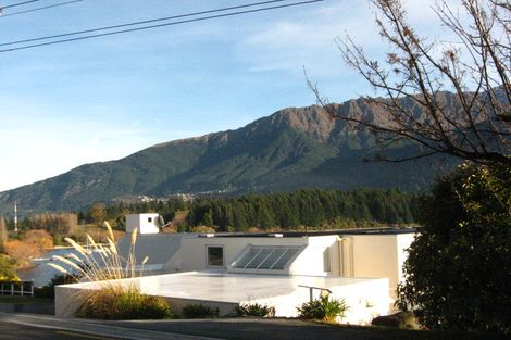 Photo of property in 647 Peninsula Road, Kelvin Heights, Queenstown, 9300