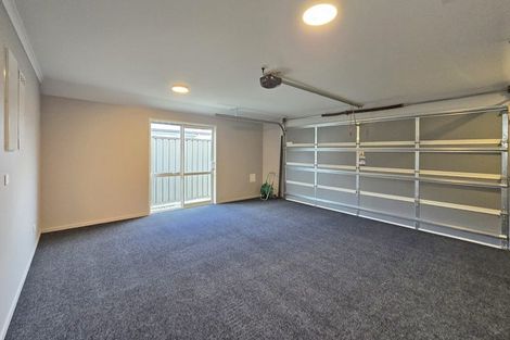 Photo of property in 14 George Yee Place, Taradale, 4112