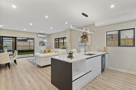 Photo of property in 80b Kahui Parade, Karaka, 2113