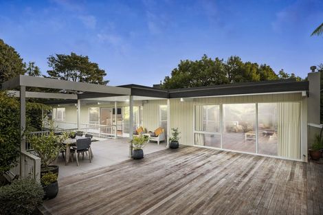 Photo of property in 5 Glentui Grove, Khandallah, Wellington, 6035