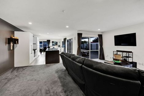 Photo of property in 51b Dixon Avenue, Hawera, 4610
