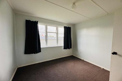 Photo of property in 19 Carson Street, Castlecliff, Whanganui, 4501