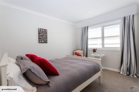 Photo of property in 183 Main Street, Greytown, 5712