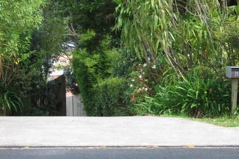 Photo of property in 28 Sunset Road, Unsworth Heights, Auckland, 0632
