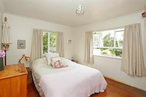 Photo of property in 178 Tasman Street, Opunake, 4616