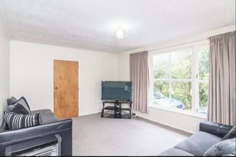 Photo of property in 1 Wakefield Terrace, Tawa, Wellington, 5028