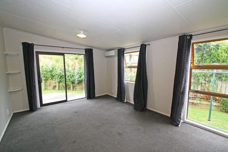Photo of property in 4 Kenmore Street, Westown, New Plymouth, 4310