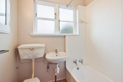 Photo of property in 13 Huia Street, Riccarton, Christchurch, 8041