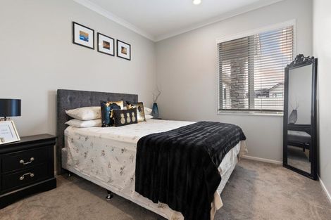 Photo of property in 8 Gemscott Crescent, Huapai, Kumeu, 0810
