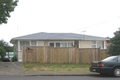 Photo of property in 42 Kaipatiki Road, Glenfield, Auckland, 0629