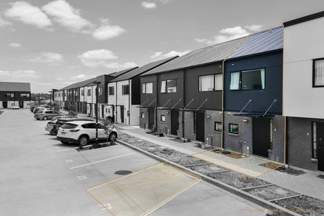 Photo of property in 3 Ivy Nola Way, Henderson, Auckland, 0612