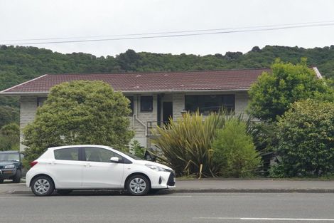 Photo of property in 91 Waikawa Road, Picton, 7220