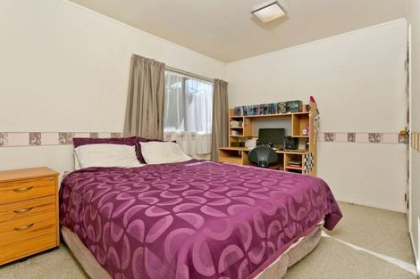 Photo of property in 1/44 Kaipatiki Road, Glenfield, Auckland, 0629