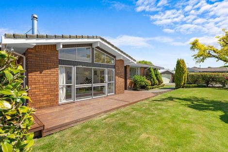 Photo of property in 11a Wyatt Place, Russley, Christchurch, 8042