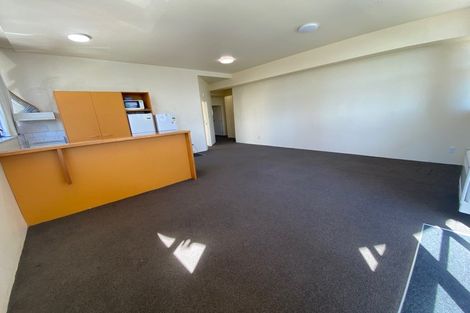 Photo of property in 4 Torrens Terrace, Mount Cook, Wellington, 6011